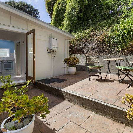 Peaceful & Private City Cottage With Carparks 웰링턴 외부 사진
