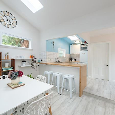 Peaceful & Private City Cottage With Carparks 웰링턴 외부 사진