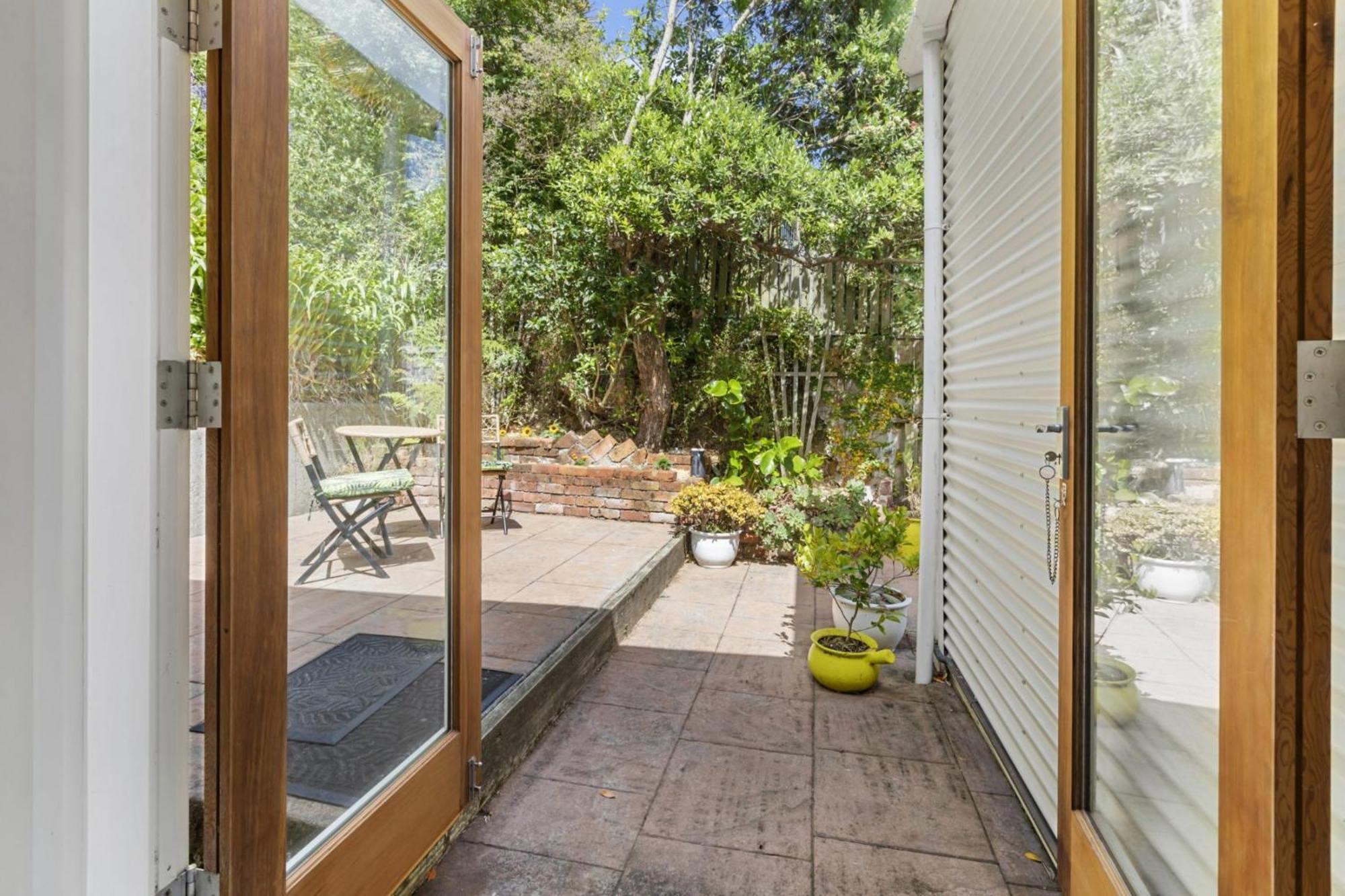 Peaceful & Private City Cottage With Carparks 웰링턴 외부 사진